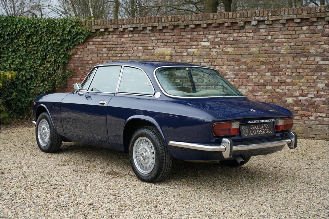 1974 Alfa Romeo GTV 2000 Bertone &ldquo;Blu Ollandese over Naturale&rdquo;
