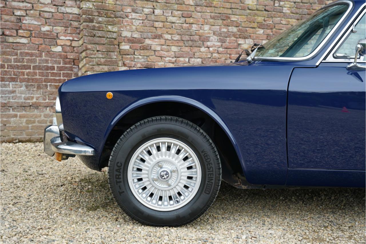 1974 Alfa Romeo GTV 2000 Bertone &ldquo;Blu Ollandese over Naturale&rdquo;