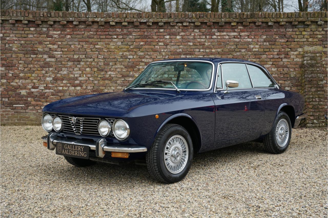 1974 Alfa Romeo GTV 2000 Bertone &ldquo;Blu Ollandese over Naturale&rdquo;