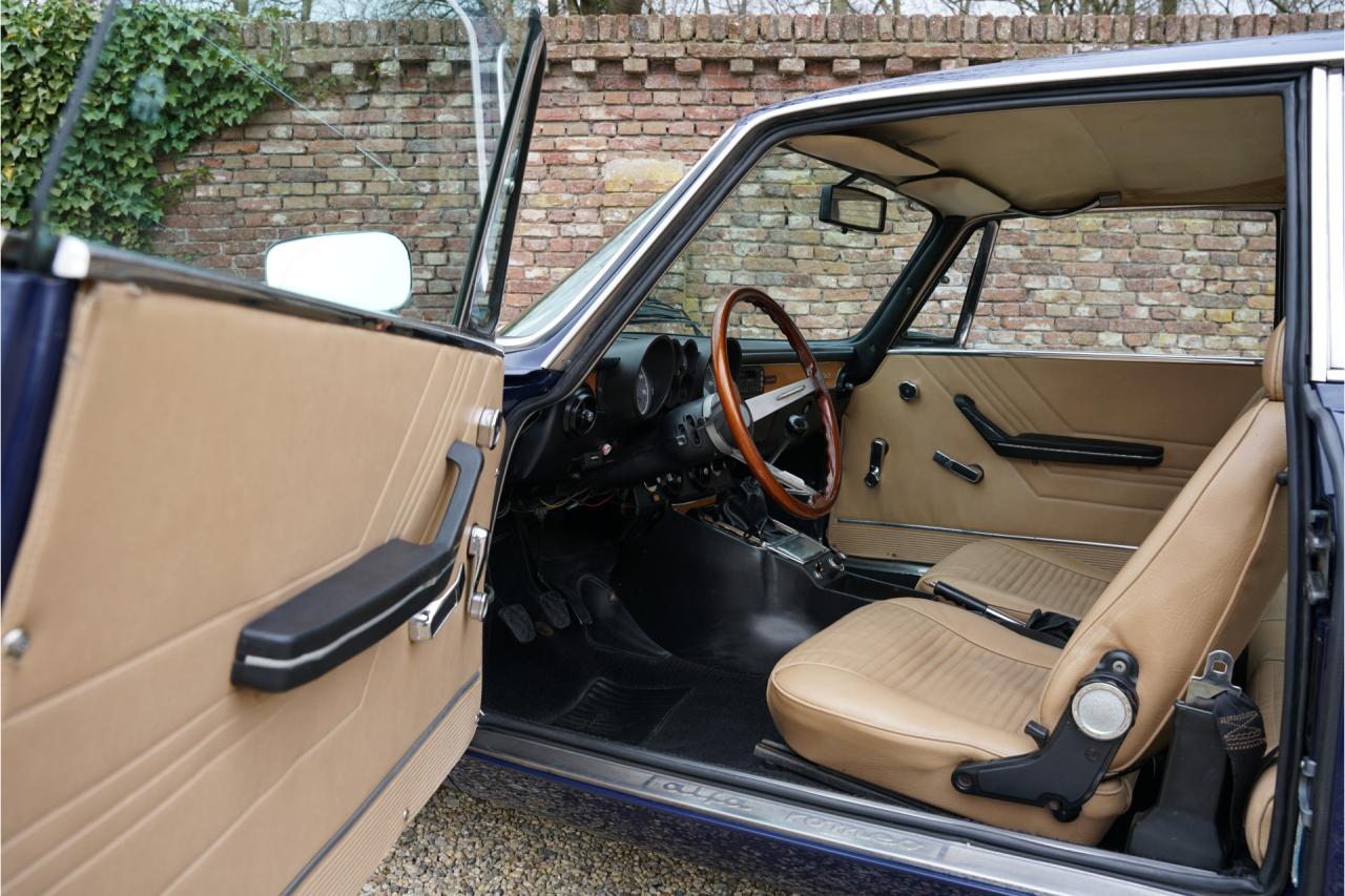 1974 Alfa Romeo GTV 2000 Bertone &ldquo;Blu Ollandese over Naturale&rdquo;