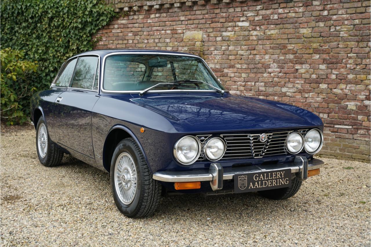 1974 Alfa Romeo GTV 2000 Bertone &ldquo;Blu Ollandese over Naturale&rdquo;