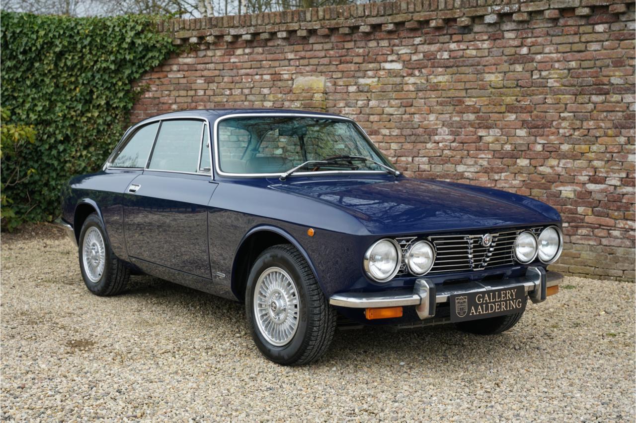 1974 Alfa Romeo GTV 2000 Bertone &ldquo;Blu Ollandese over Naturale&rdquo;