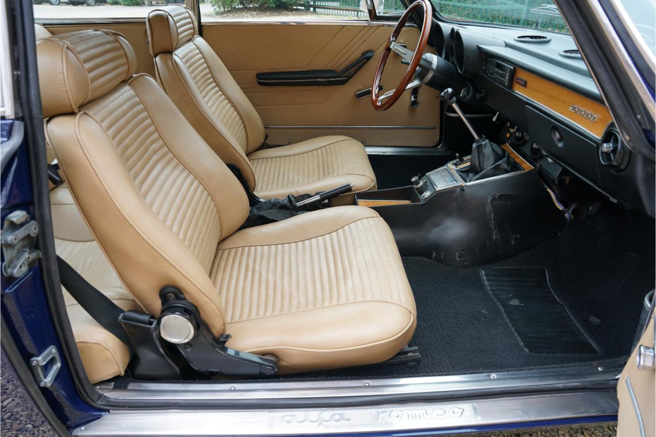 1974 Alfa Romeo GTV 2000 Bertone &ldquo;Blu Ollandese over Naturale&rdquo;