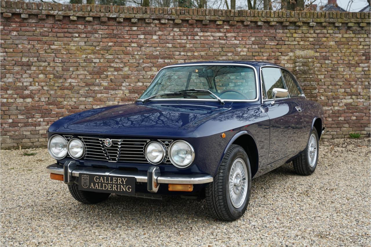 1974 Alfa Romeo GTV 2000 Bertone &ldquo;Blu Ollandese over Naturale&rdquo;