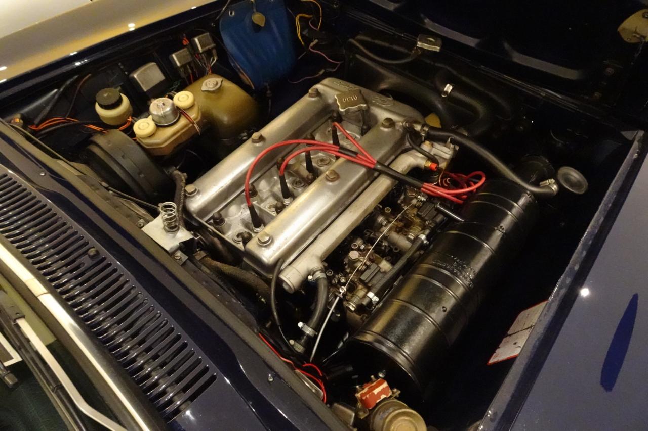 1974 Alfa Romeo GTV 2000 Bertone &ldquo;Blu Ollandese over Naturale&rdquo;
