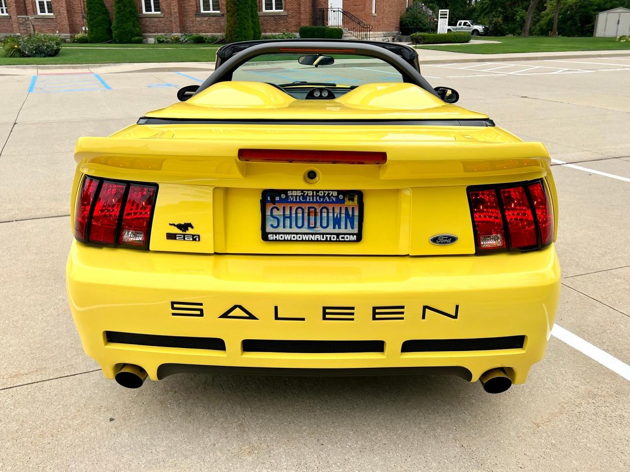 2002 Ford Saleen Mustang