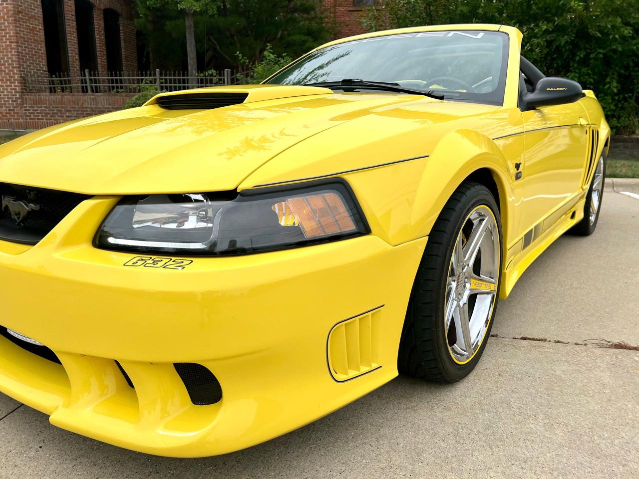 2002 Ford Saleen Mustang
