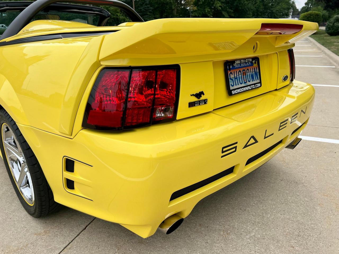 2002 Ford Saleen Mustang