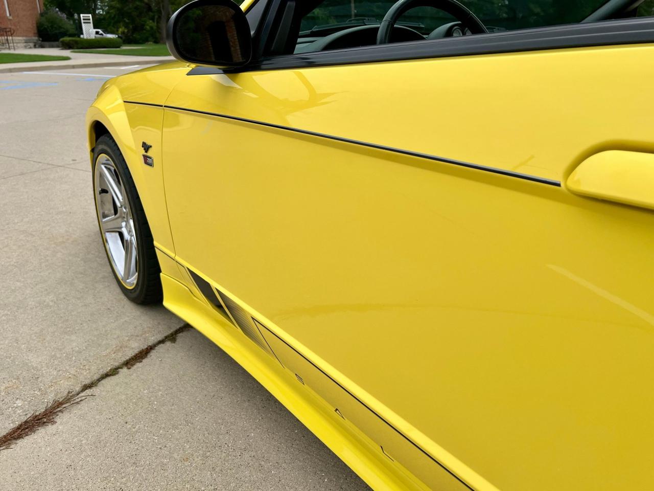 2002 Ford Saleen Mustang