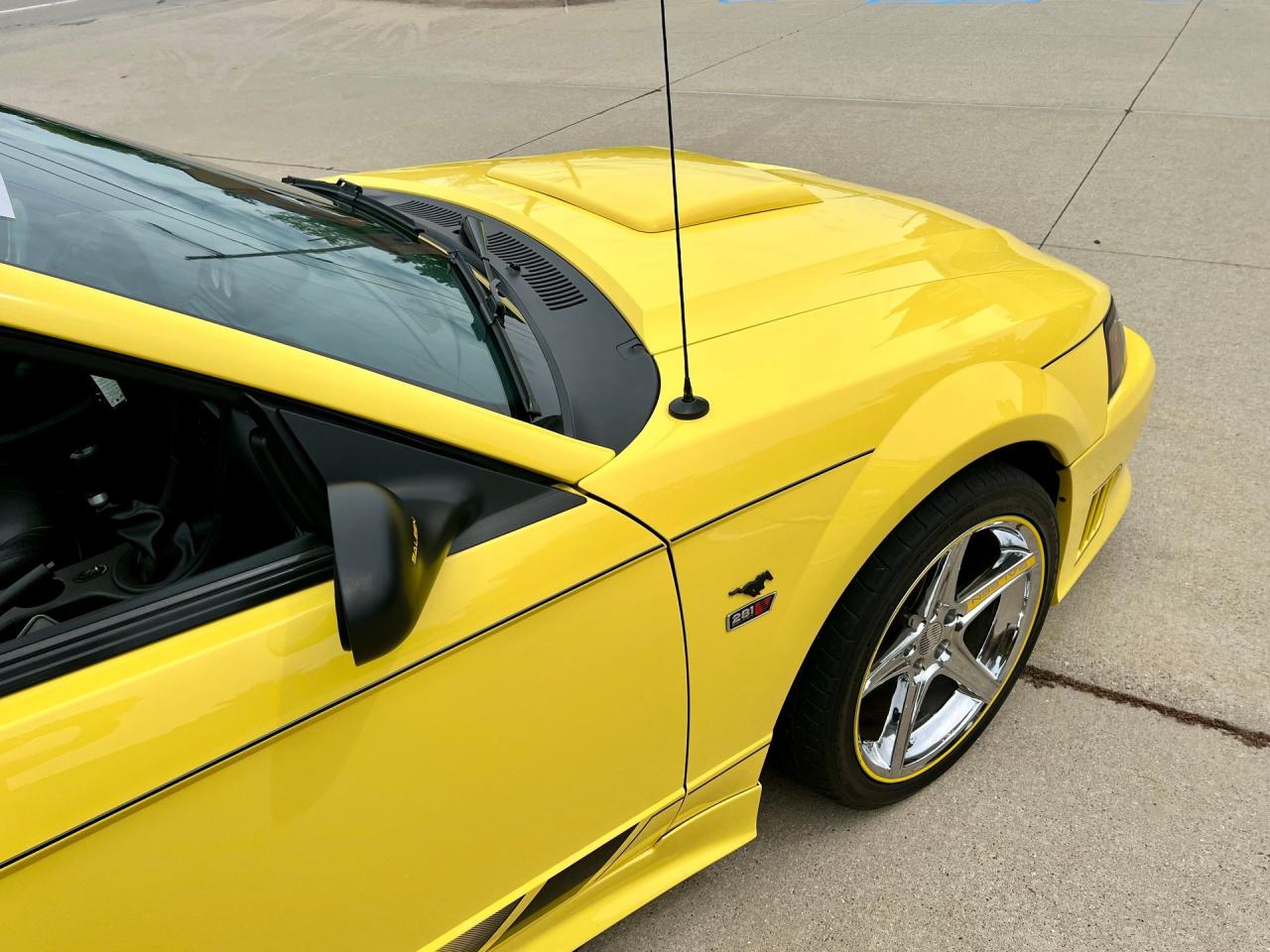 2002 Ford Saleen Mustang