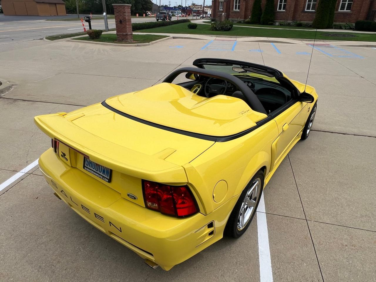 2002 Ford Saleen Mustang