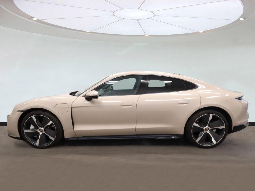 2022 Porsche Performance 79.2kWh Auto RWD 4dr (11kW Charger)