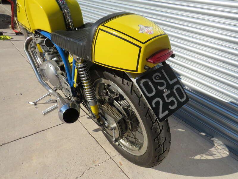 1961 NORTON TRITON
