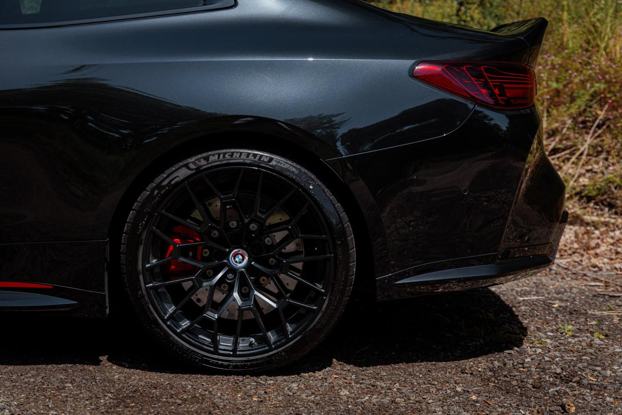 2022 BMW M4 CSL