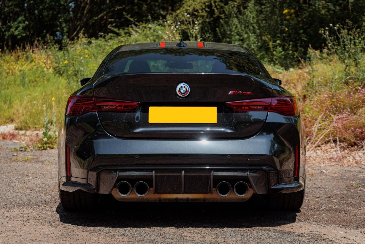 2022 BMW M4 CSL