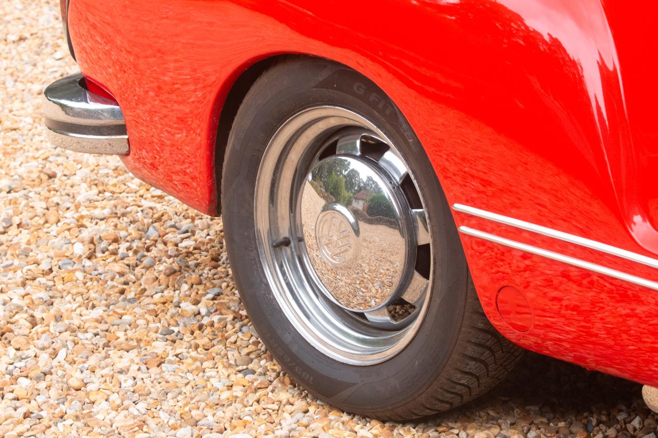 1972 Volkswagen Kharman Ghia Type 14 Cabriolet