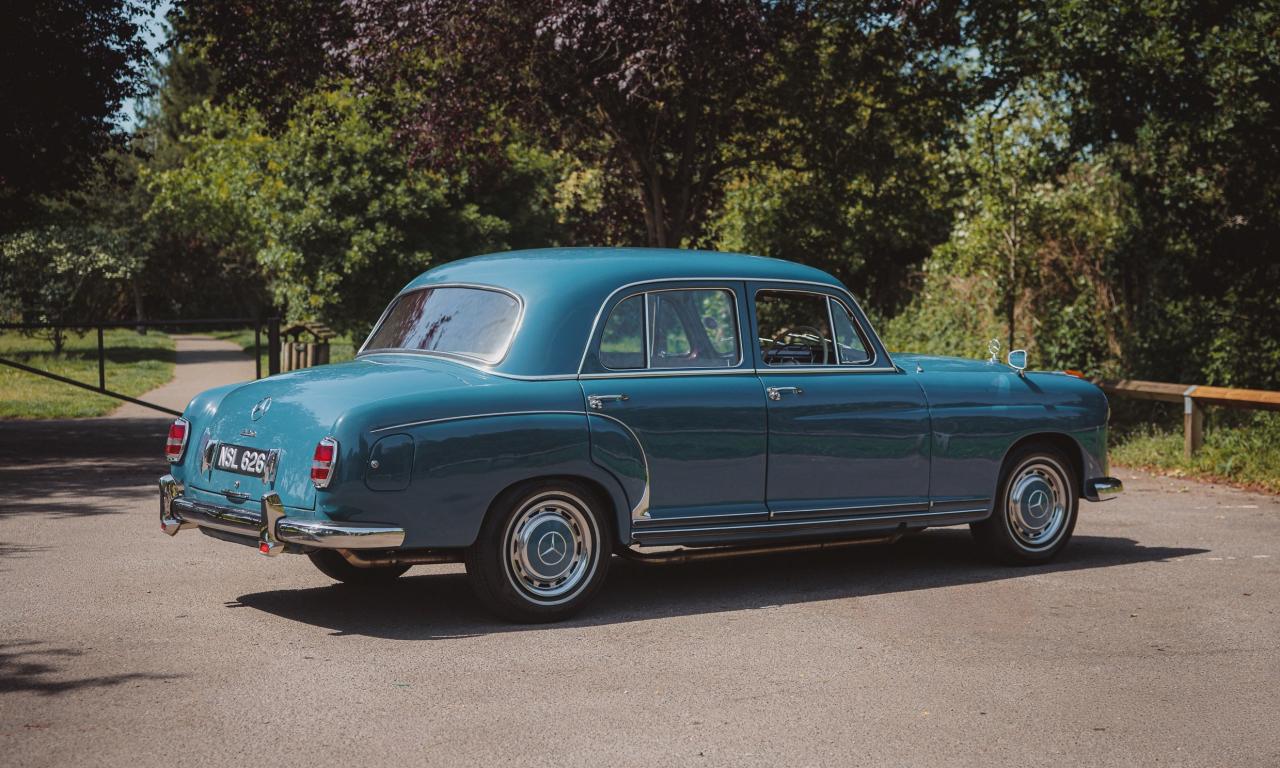 1956 Mercedes - Benz 220a Ponton