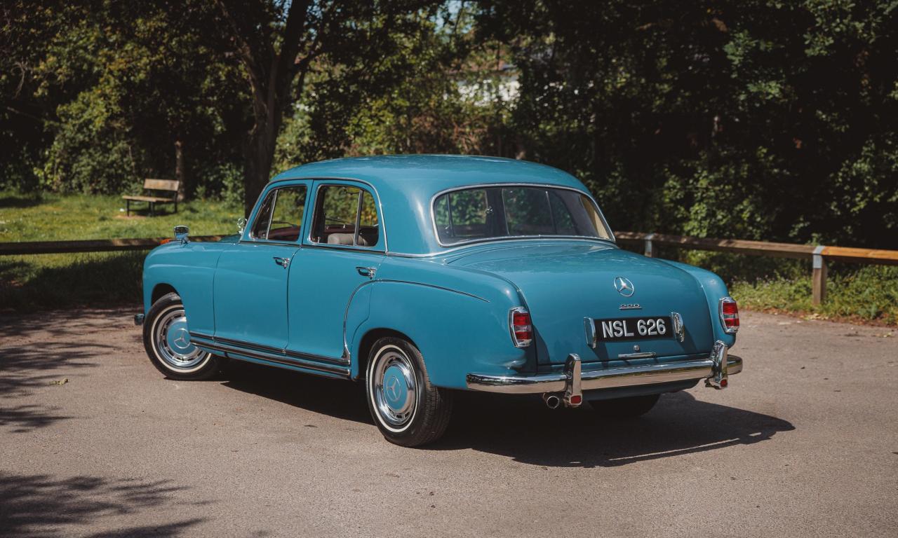 1956 Mercedes - Benz 220a Ponton