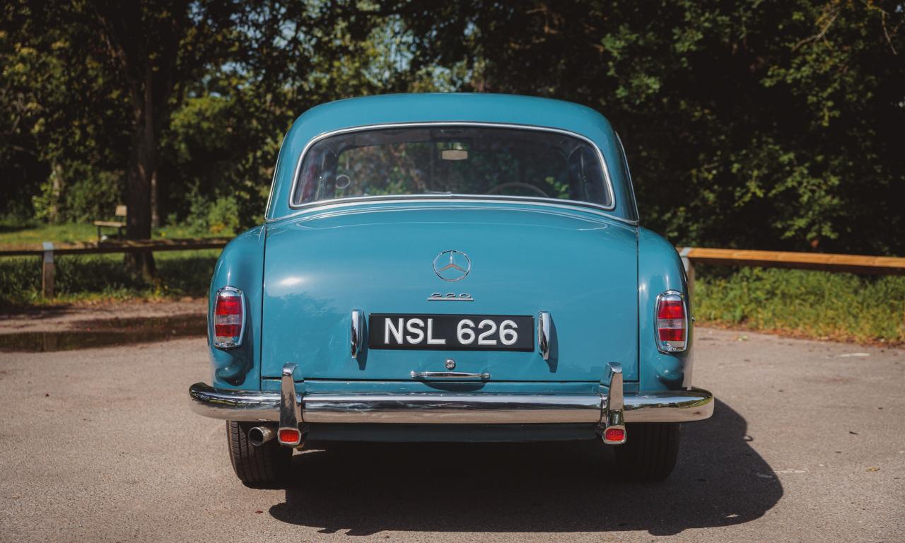 1956 Mercedes - Benz 220a Ponton