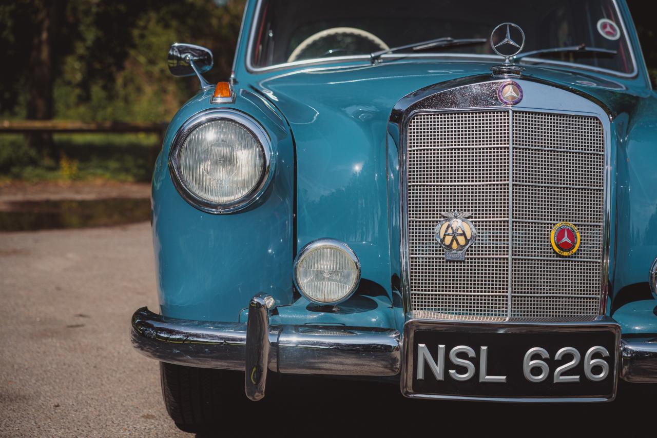 1956 Mercedes - Benz 220a Ponton