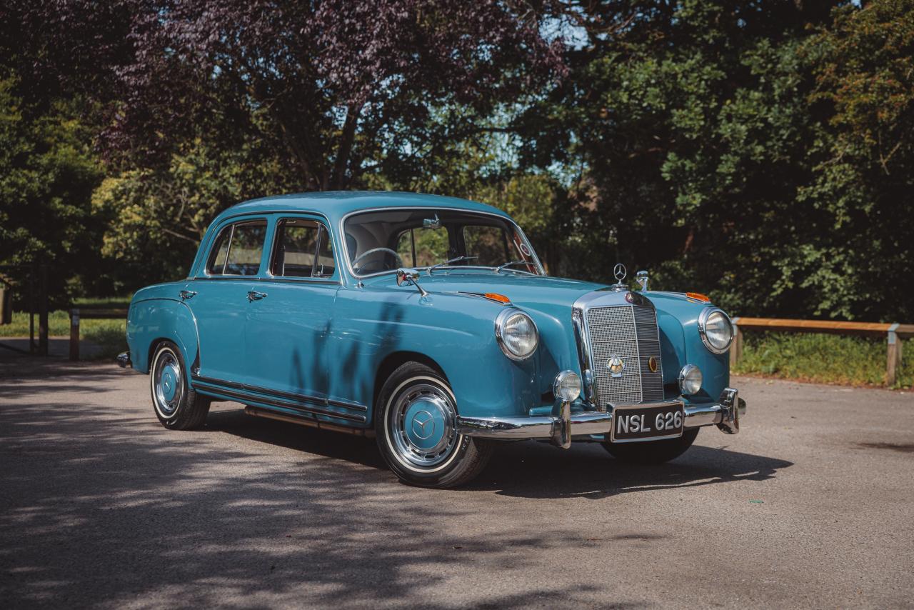 1956 Mercedes - Benz 220a Ponton