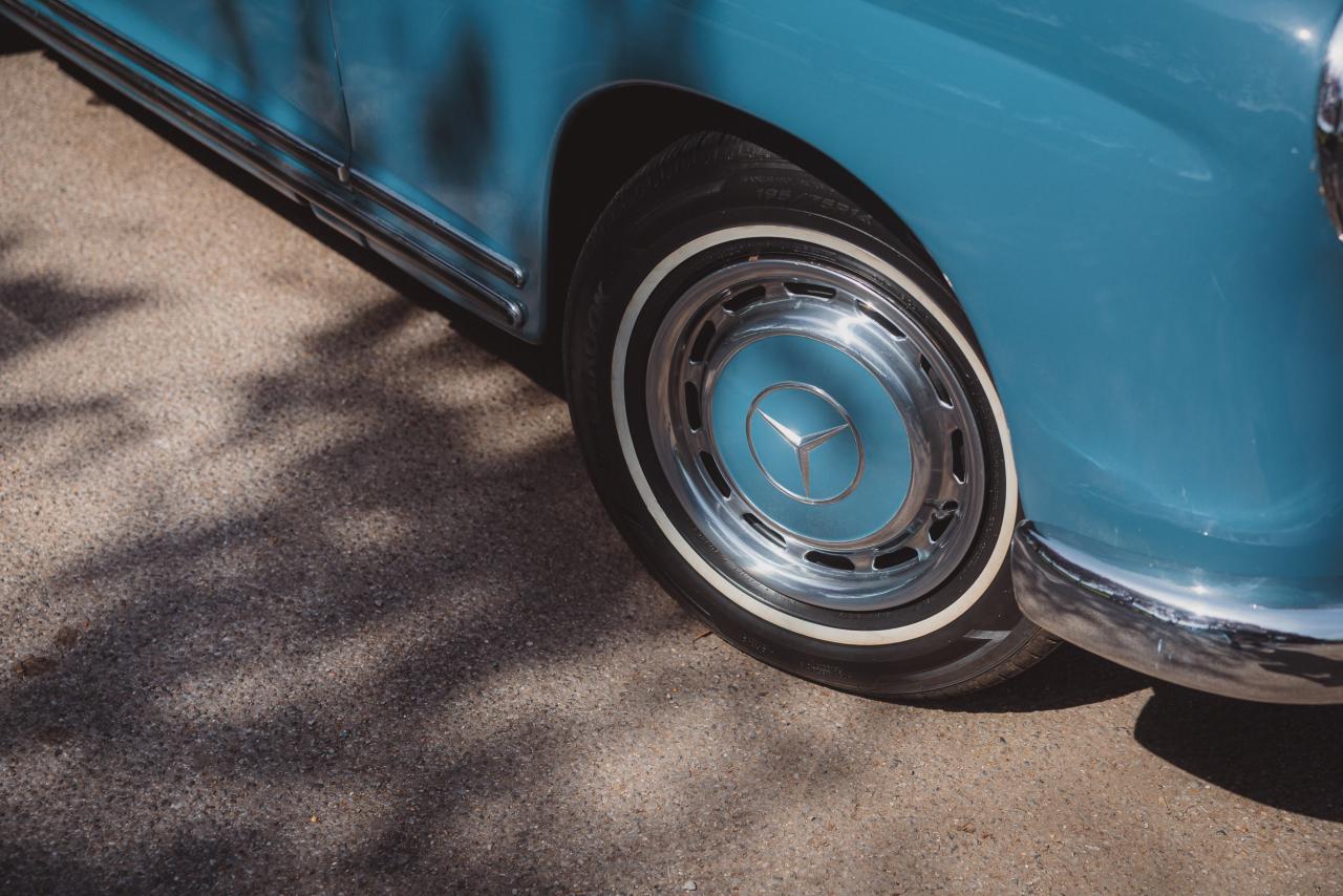 1956 Mercedes - Benz 220a Ponton