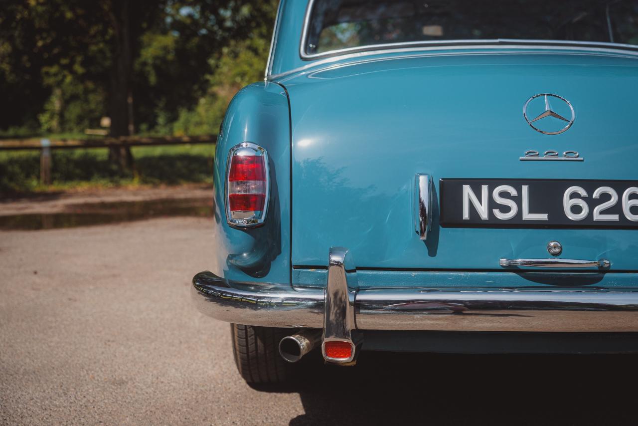 1956 Mercedes - Benz 220a Ponton