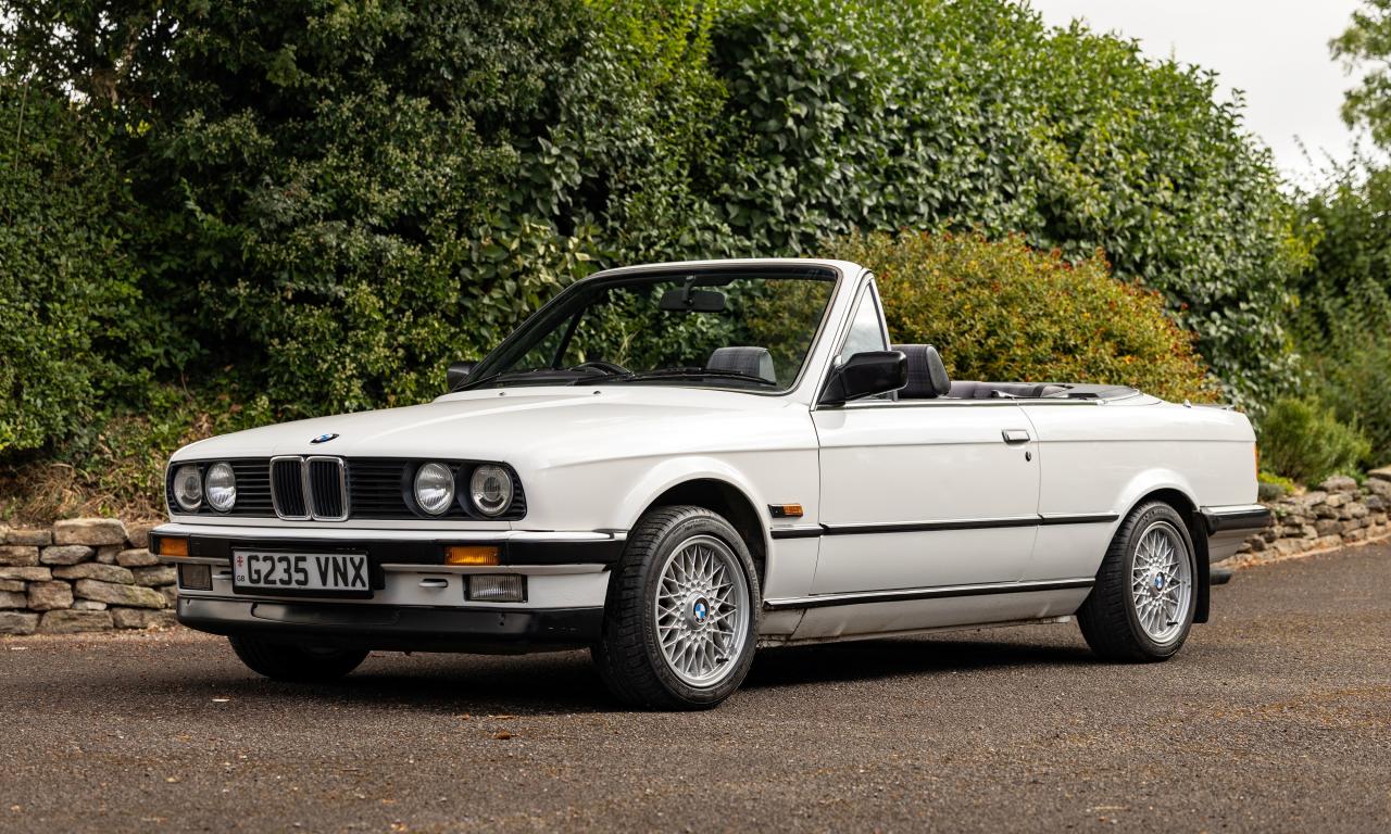 1990 BMW E30 325i Cabriolet