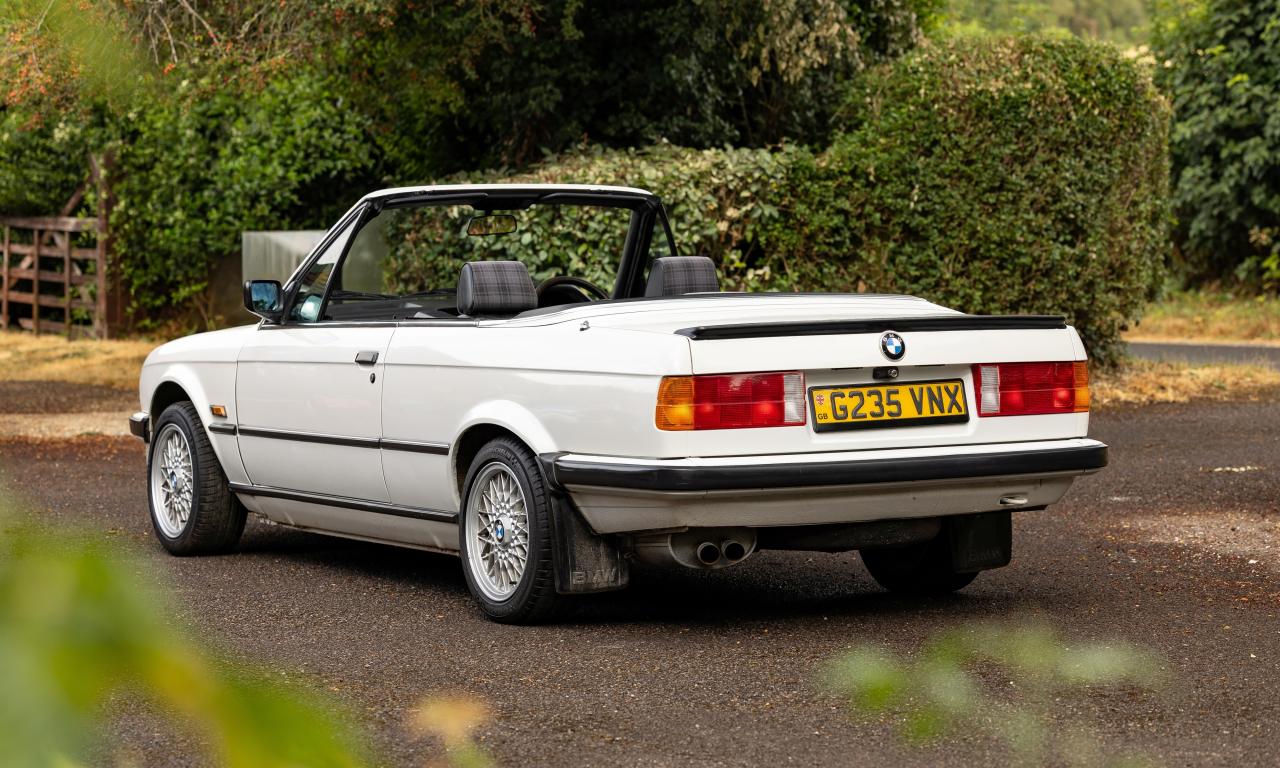 1990 BMW E30 325i Cabriolet