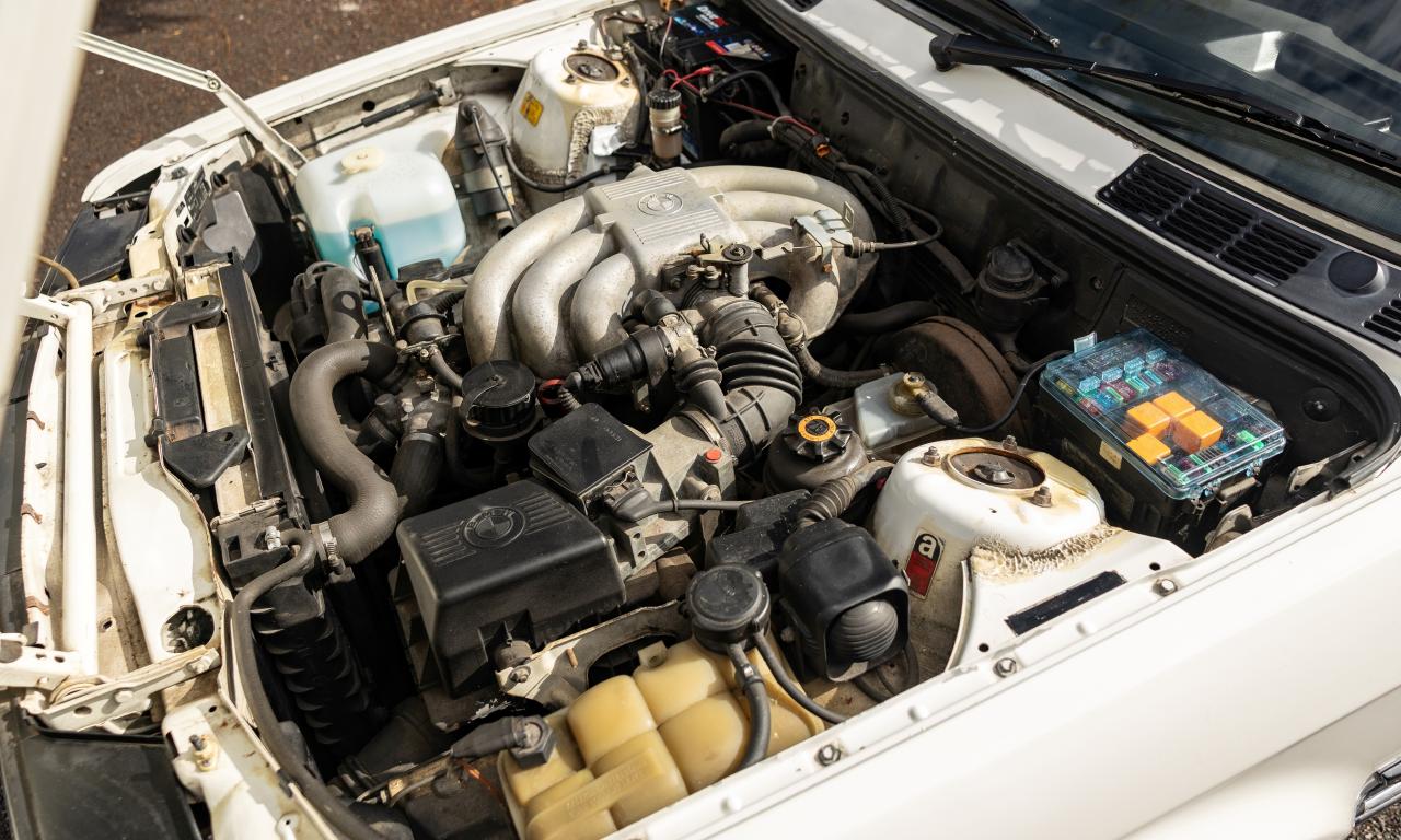 1990 BMW E30 325i Cabriolet