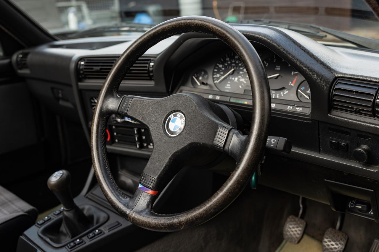 1990 BMW E30 325i Cabriolet