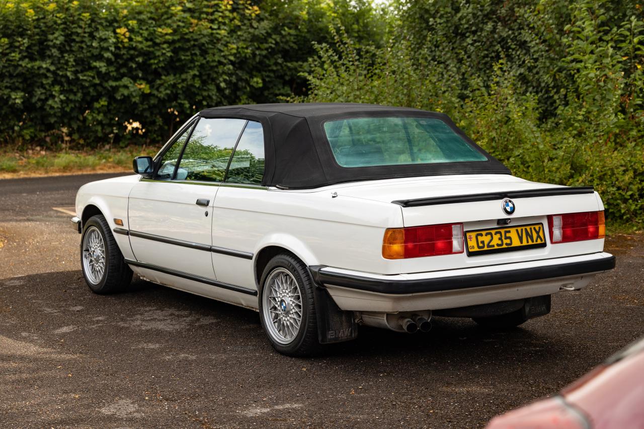 1990 BMW E30 325i Cabriolet