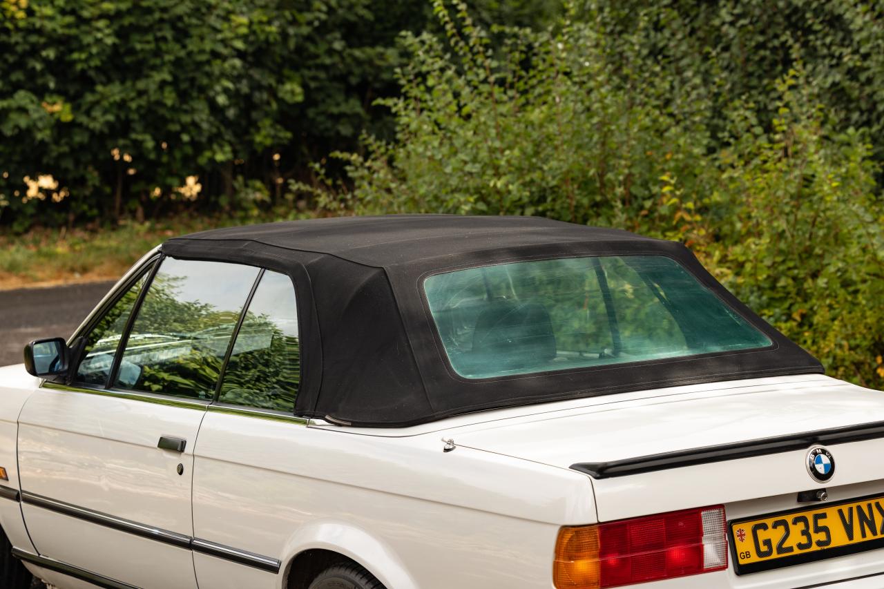 1990 BMW E30 325i Cabriolet