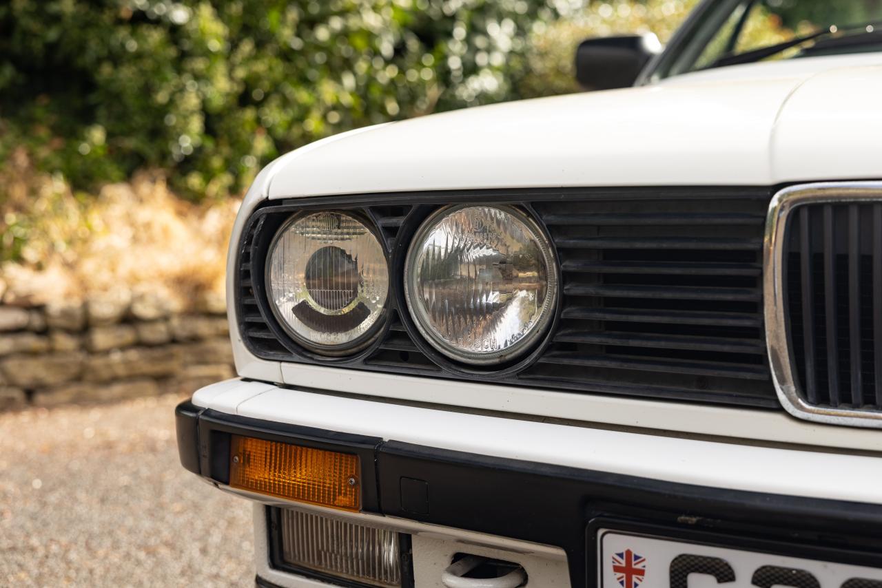 1990 BMW E30 325i Cabriolet