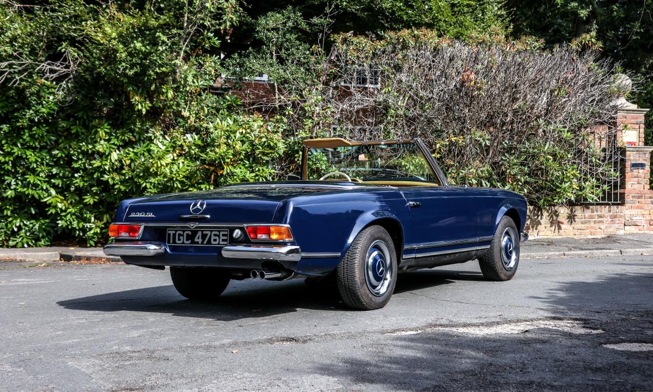 1966 Mercedes - Benz 230 SL Pagoda