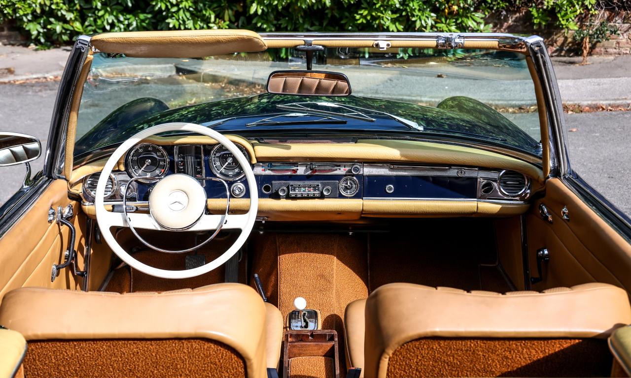 1966 Mercedes - Benz 230 SL Pagoda
