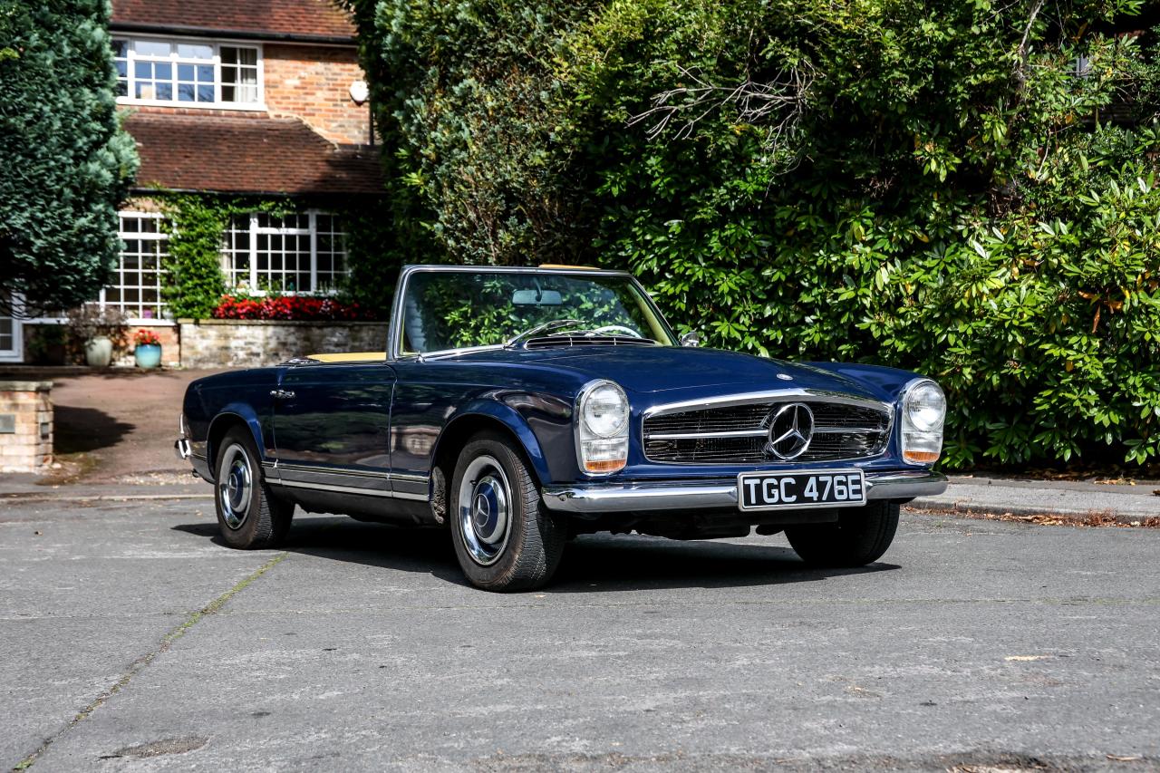1966 Mercedes - Benz 230 SL Pagoda