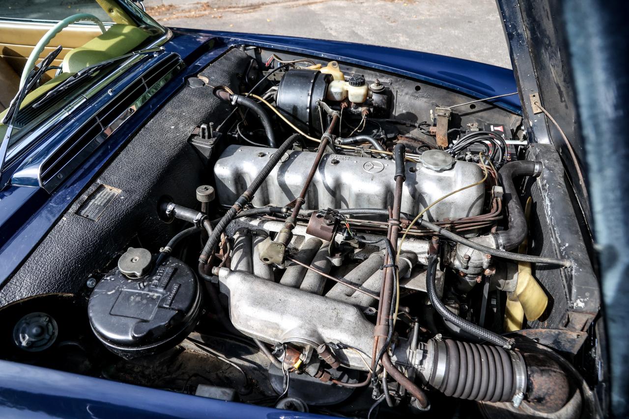 1966 Mercedes - Benz 230 SL Pagoda