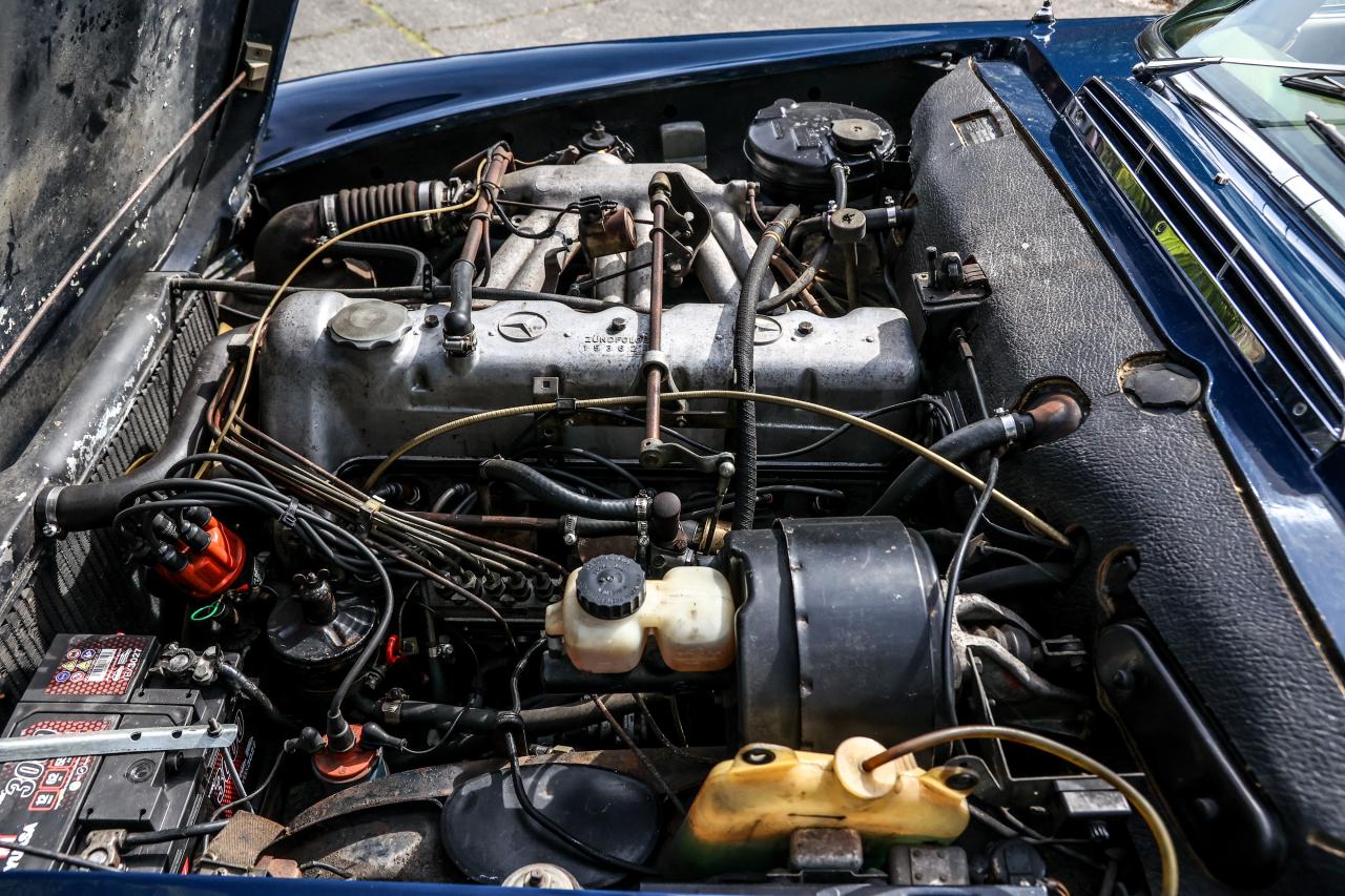 1966 Mercedes - Benz 230 SL Pagoda