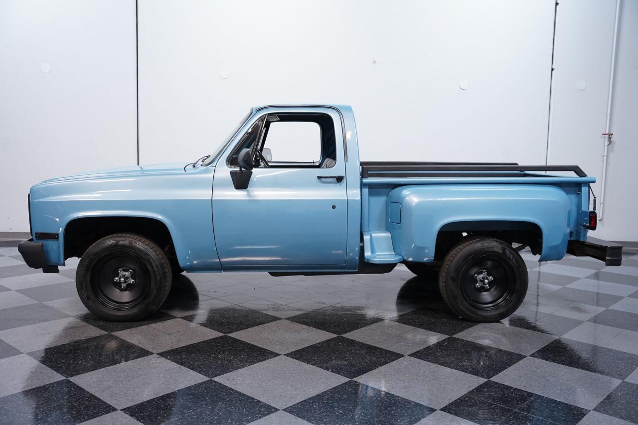 1985 Chevrolet C10 Stepside LS Restomod