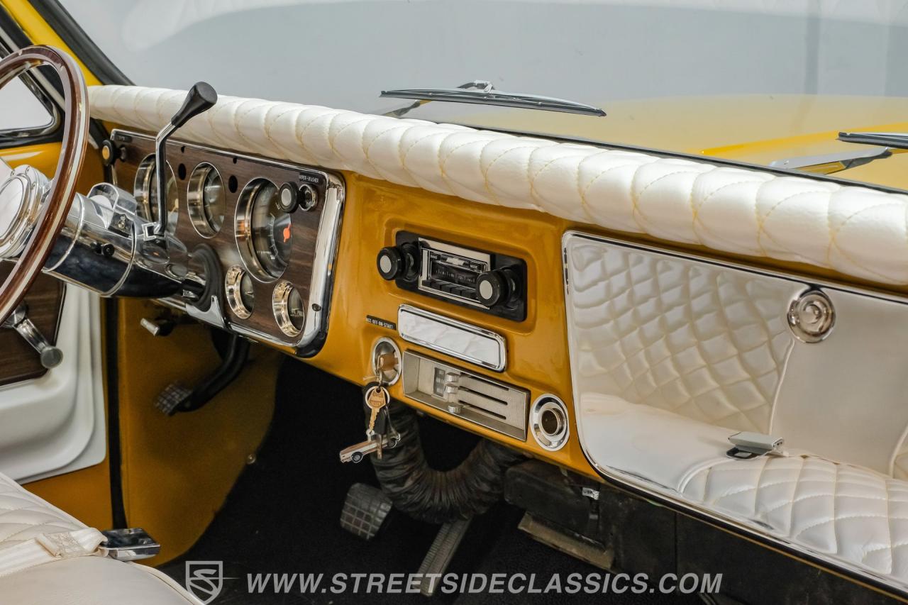 1972 Chevrolet C10 Custom Deluxe