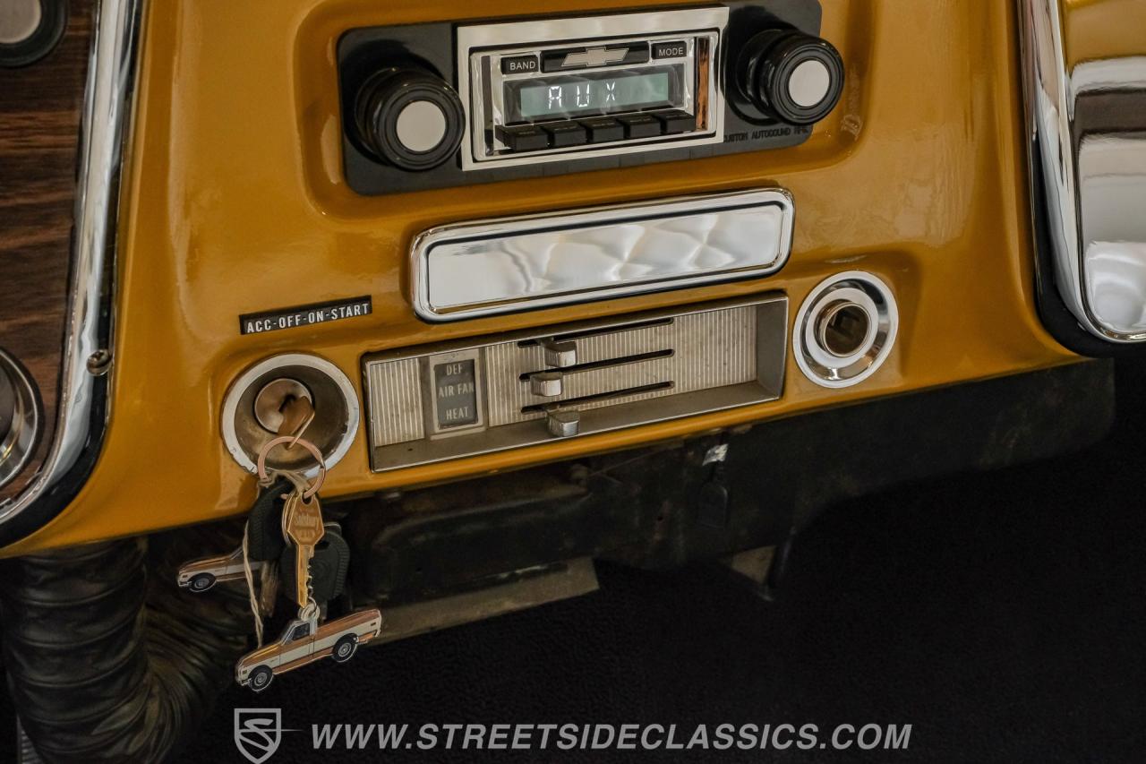 1972 Chevrolet C10 Custom Deluxe