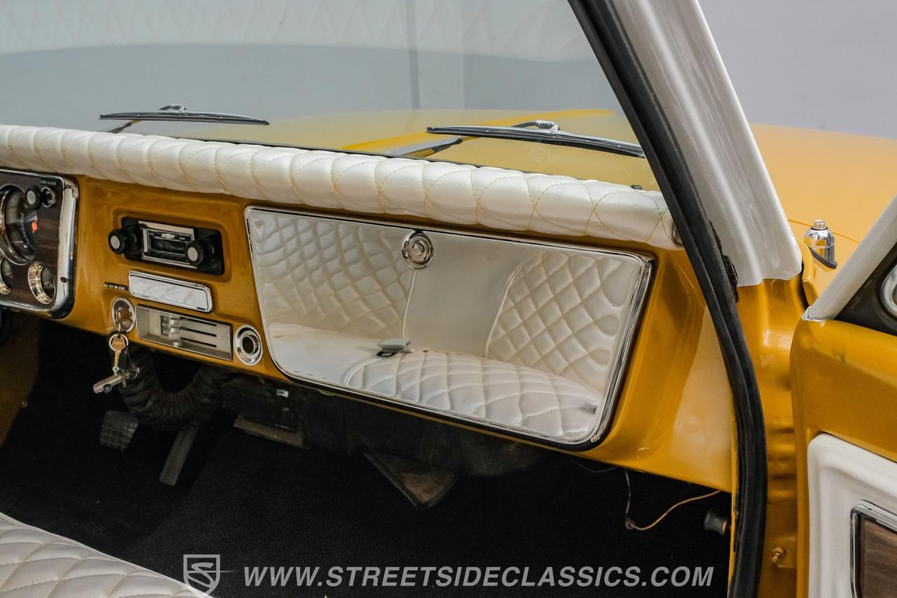 1972 Chevrolet C10 Custom Deluxe