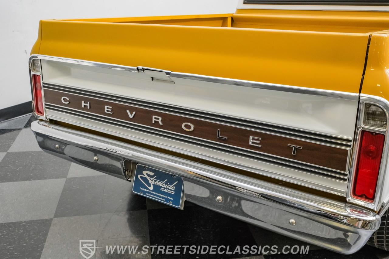 1972 Chevrolet C10 Custom Deluxe