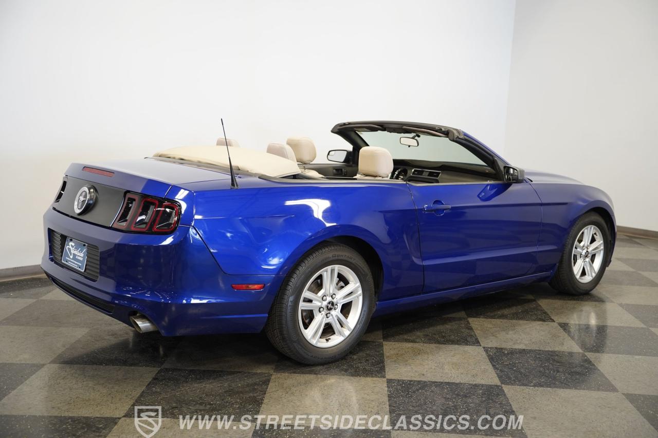 2014 Ford Mustang Convertible