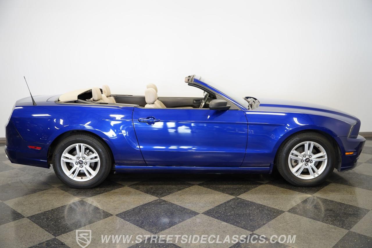 2014 Ford Mustang Convertible