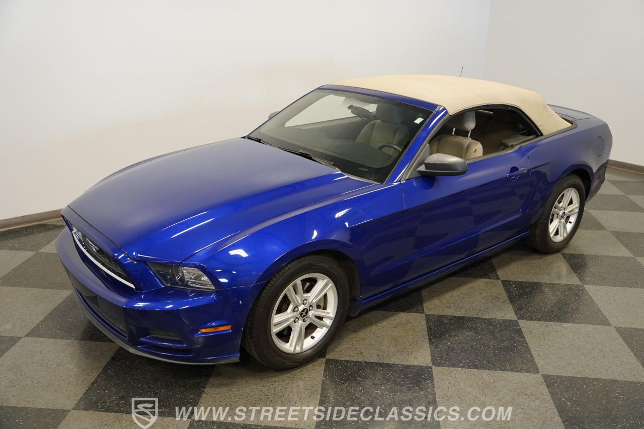 2014 Ford Mustang Convertible