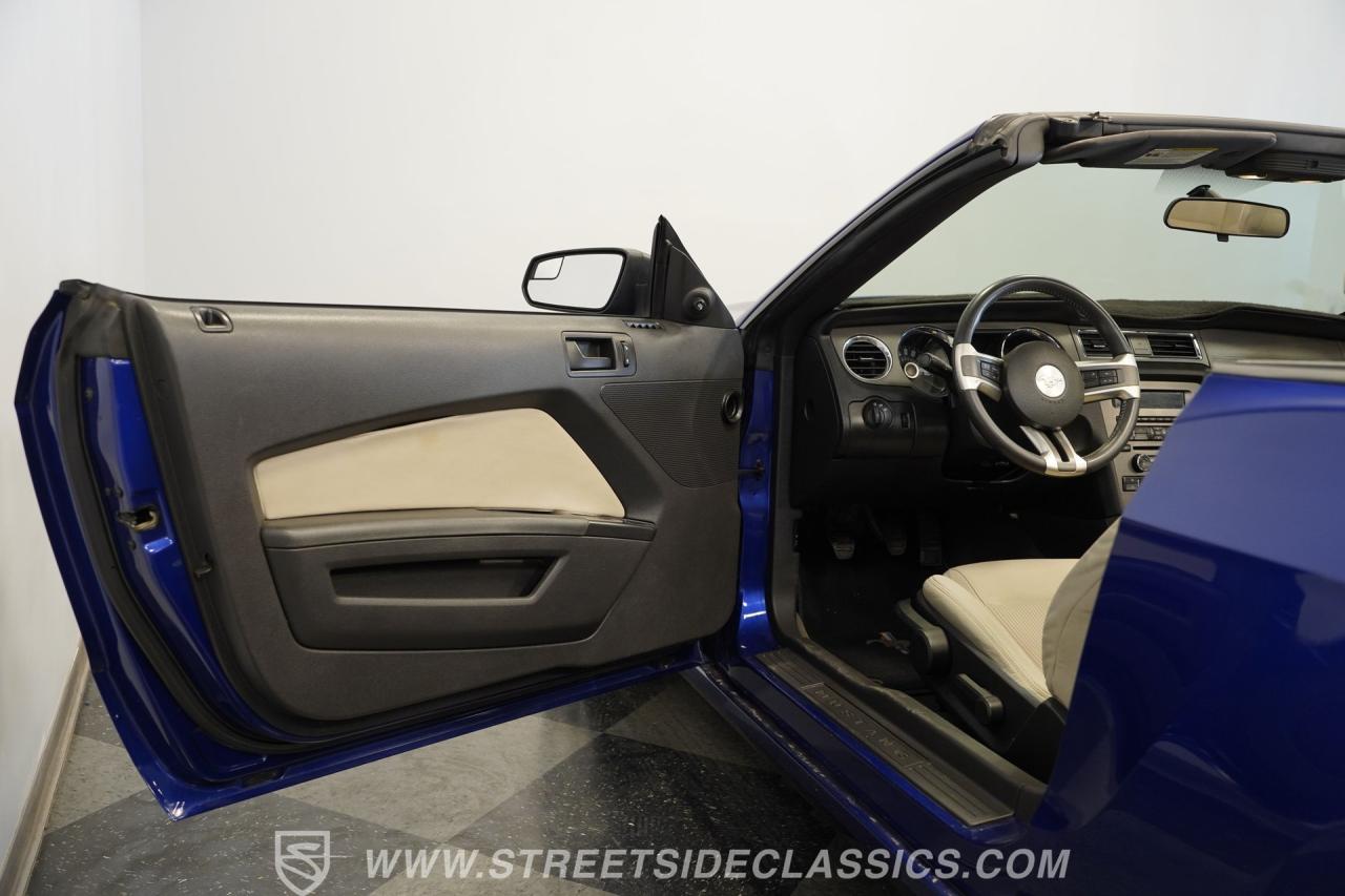 2014 Ford Mustang Convertible