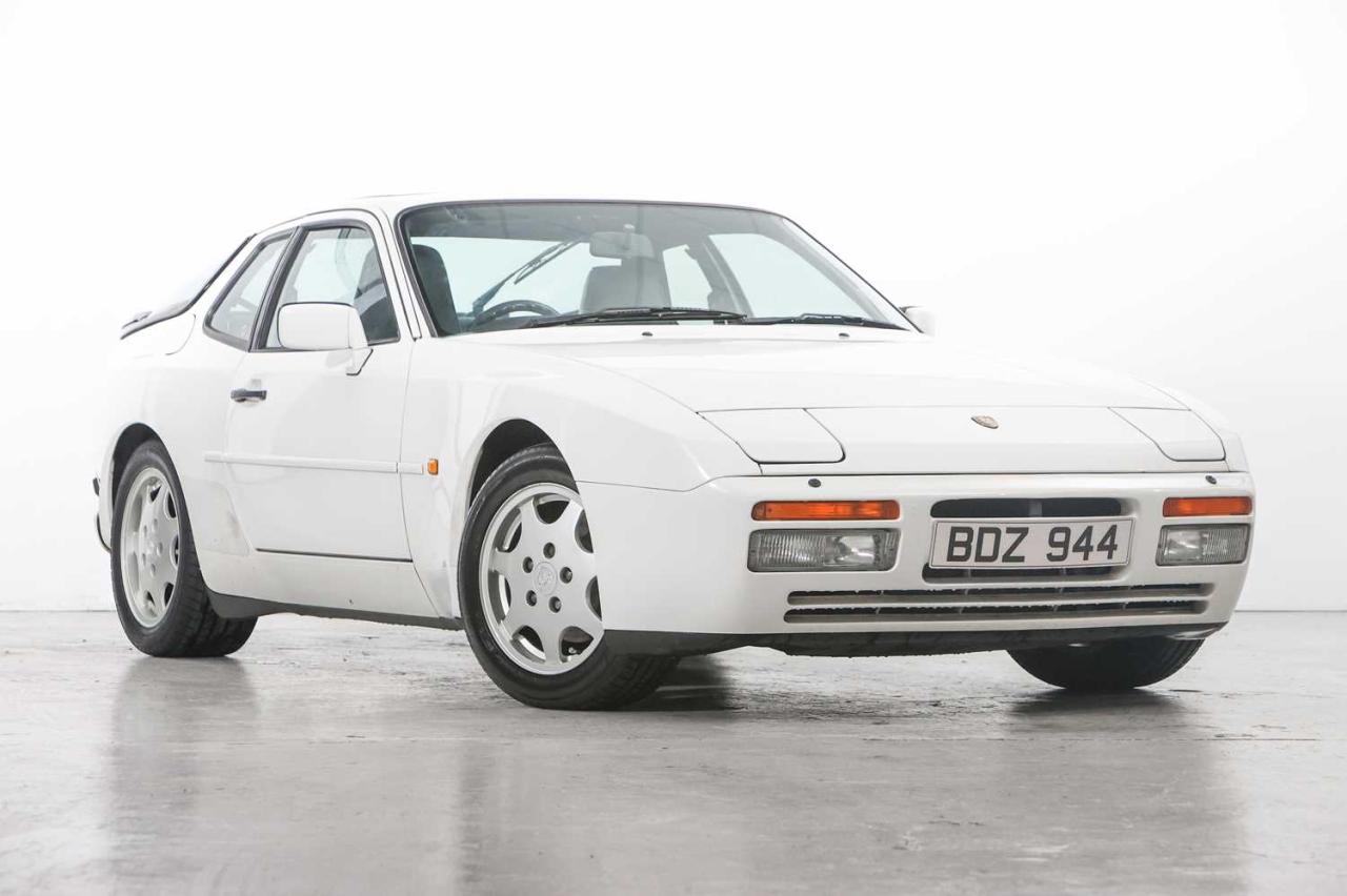 1991 Porsche 944 S2