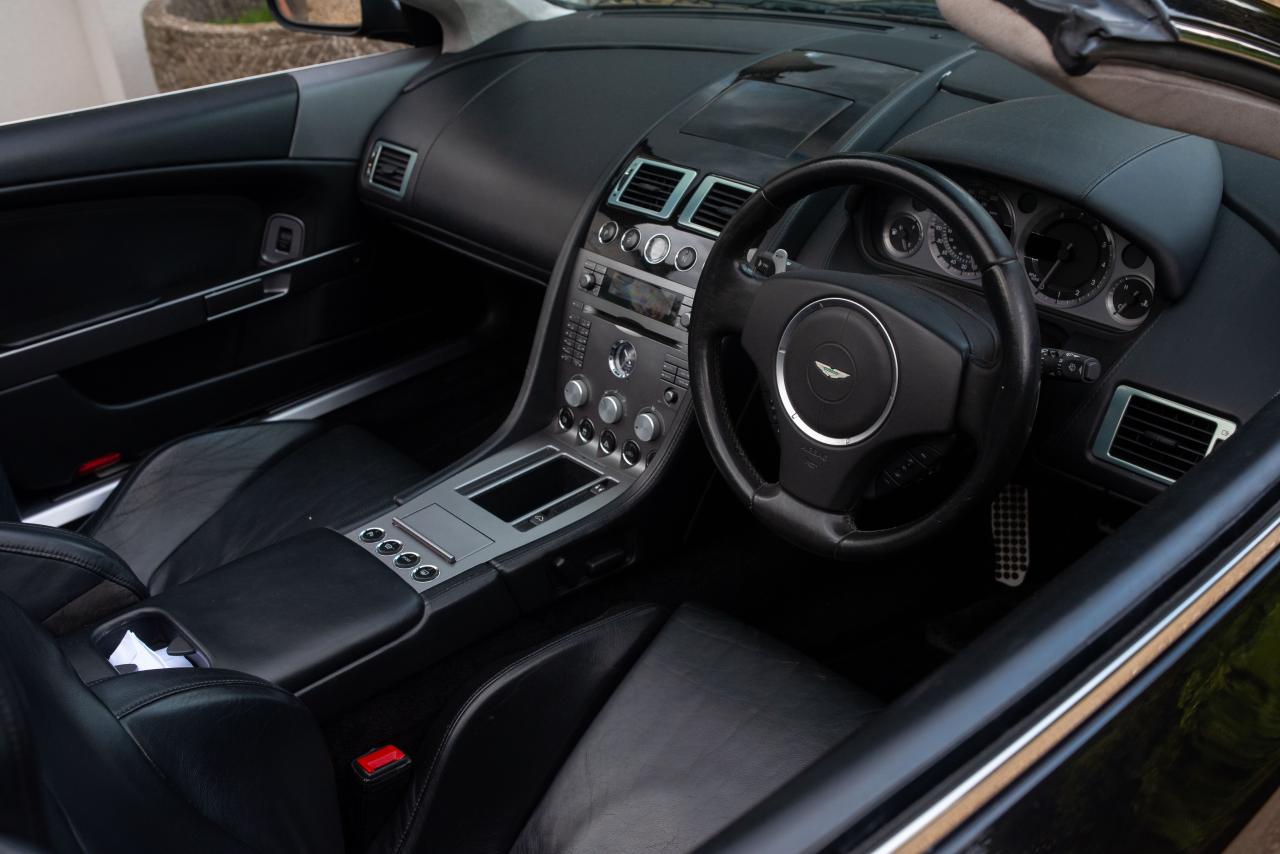 2006 Aston Martin DB9 Volante